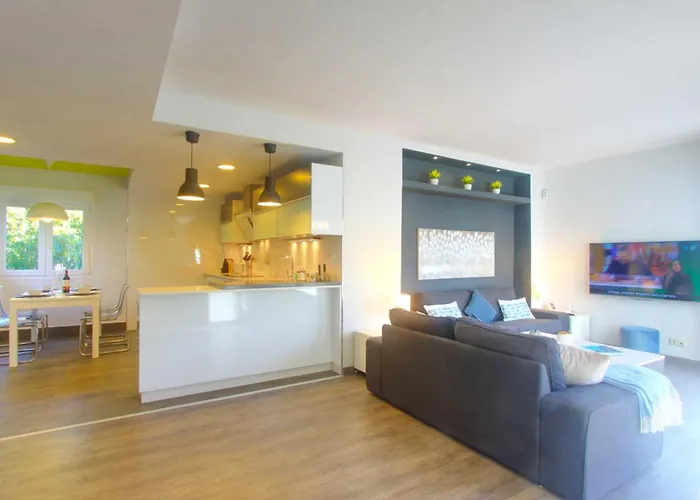 2036 Modern Golden Duplex Penthouse Marbellac
