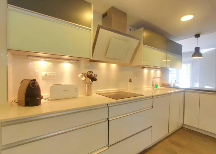 Appartement 2036 Modern Golden Duplex Penthouse